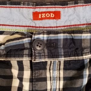 Mens size 32 Izod pocketed Shorts